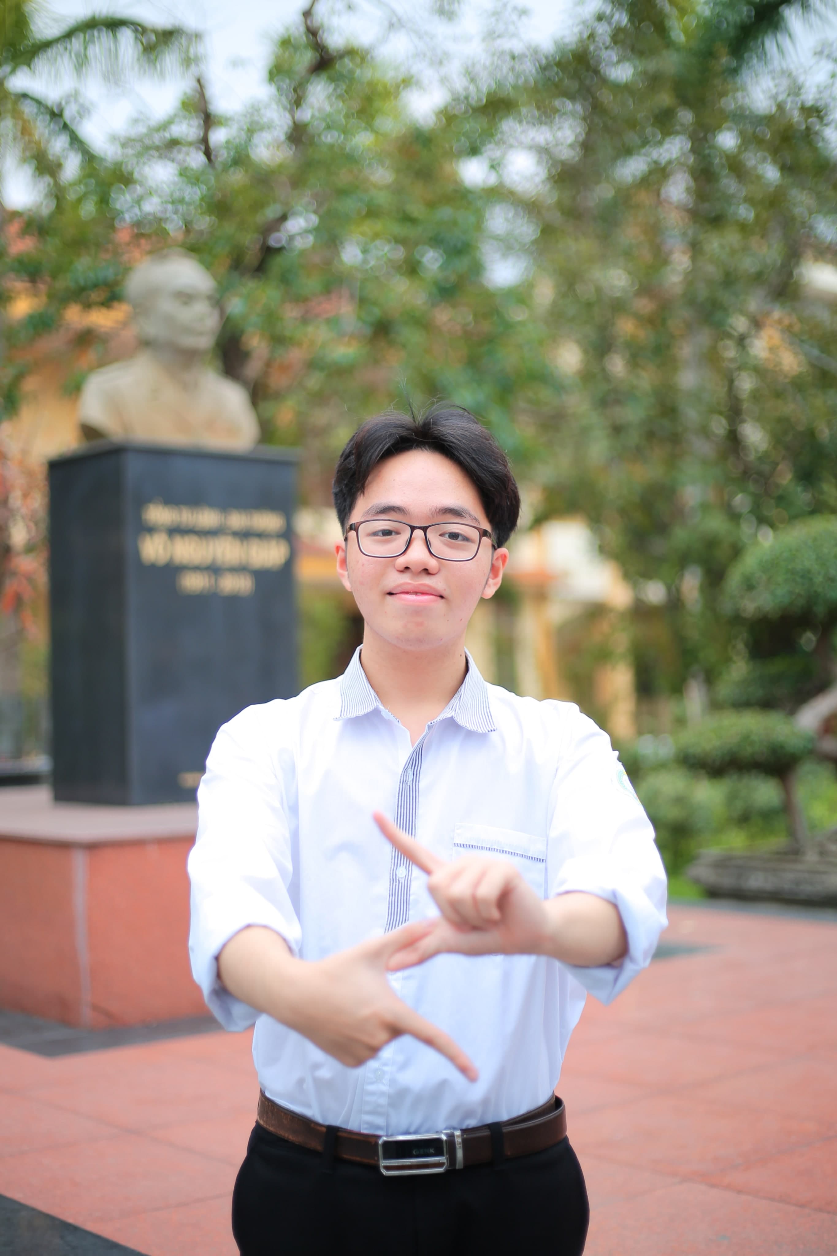 Nguyễn Xuân Hoàng